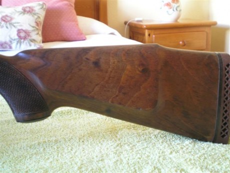 Hola: Pongo en venta , ademas del "Gredos", este otro Santa Bárbara en calibre 308, modelo Luxe, 02