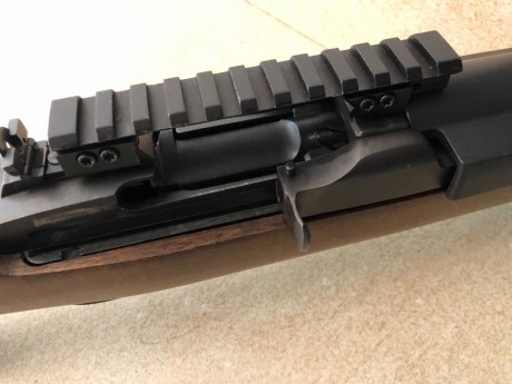 Vendo carabina ruger deerfield  calibre 44 magnun con dos cargadores.precio 800 euros. interesados contactar 01