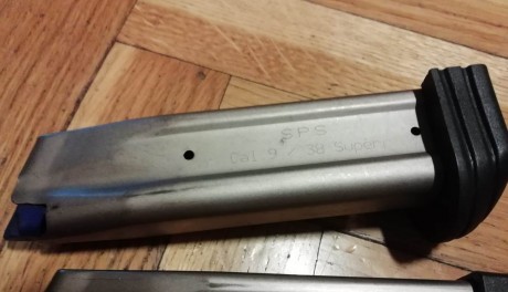 Hola si a alguien le sobra un cargador de 120mm y calibre 38/9mm de SPS o STI y le interesa el trueque, 01