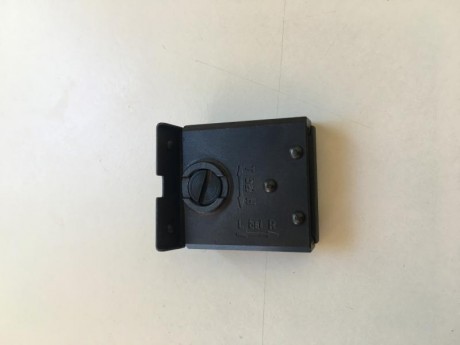 Saludos gente del foro, tengo un problema con el alza de mi pistola, esta torcida o caída. Alguien sabe 61