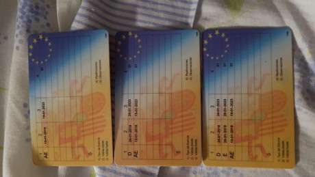 Hola buenas.
Hace ya cosa de 2 meses y medio solicité la AE y no me ha llegado, entre medias ha habido 20