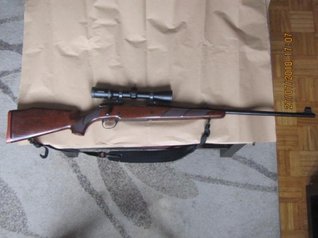 Hola, por dejar la afición , vendo:
 un rifle SAKO 75 Hunter cal 7mm.RM. con visor Khales helia 1,5-6x42 00