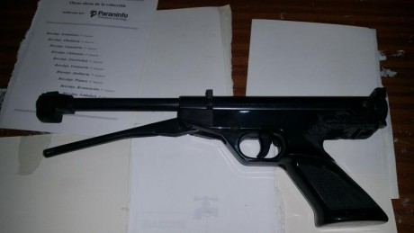 Vendo o cambio por carabina gamo  5.5mm vieja . Pistola gamo falcon calibre 4.5mm  funciona solo tiene 02