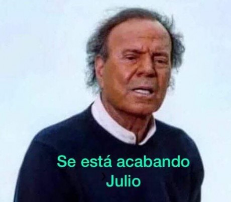 ¡Y los saltos que pega todavía!. :apla:  :apla:  :apla:  :apla:  :apla: 

Julio Iglesias tiene los mismo 50