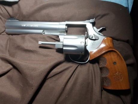 VENDO esta hermosa joya de precisión. El arma está en perfecto estado, se puede ver y probar en Madrid. 00