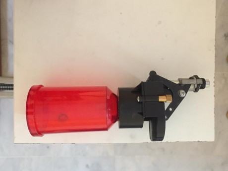 Se vende maquina de recarga por no usarse. Menos de 1 año. Está en perfectas condiciones y tiene unas 42