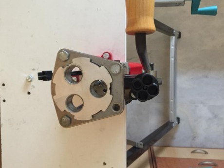 Se vende maquina de recarga por no usarse. Menos de 1 año. Está en perfectas condiciones y tiene unas 40