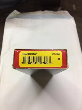 Vendo Spyderco UK Rescue Penknive, de hoja serrada de 7 cm longitud de hoja.
Cachas de fibra en color 02
