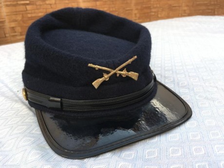 Vendo gorra kepi del ejército nordista, comprada en USA. 60 euros envío incluido IMG_2189.JPG  IMG_2188.JPG 02