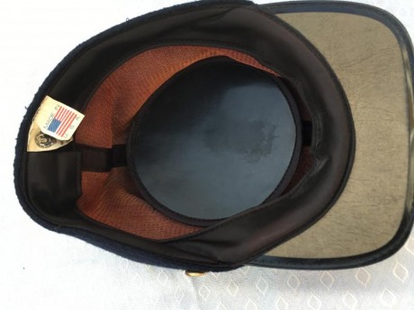 Vendo gorra kepi del ejército nordista, comprada en USA. 60 euros envío incluido IMG_2189.JPG  IMG_2188.JPG 01