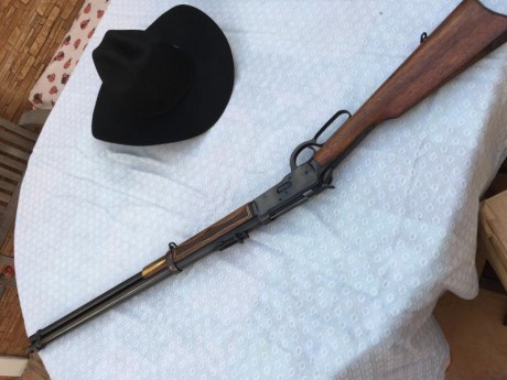 Vendo mi carabina Tigre calibre 44-40, conocida por todos. Está en perfecto estado, como se puede comprobar 01