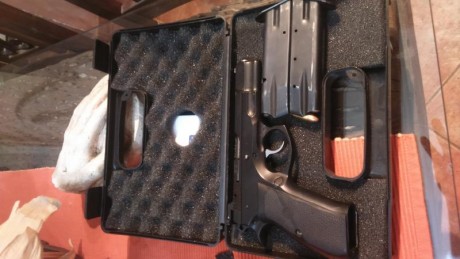 Hola foreros. vendo mi cz 75 por dejar éste deporte. la vendo en 100 euros por que no quiero regateos 00