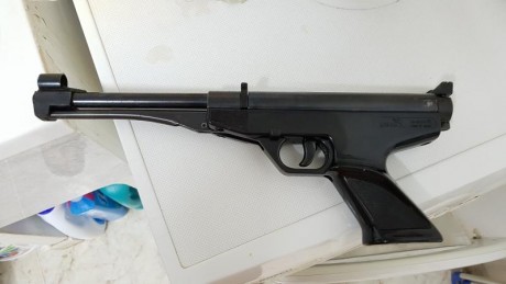 Hola compañeros, podria aun encontrar repuestos, como cuero o muelle para esta pistola que ya tiene sus 01