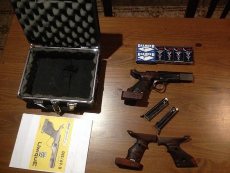 Hola vendo esta pistola
Funciona perfectamente
La vendo con lo que se vee en la foto 10