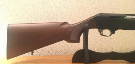 Vendo escopeta  BENELLI MOD. 121  .
Cañón con polichoques, calibre 12/70,con dos boquillas exteriores.
Estado 01