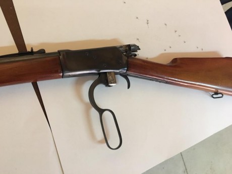 Un buen amigo vende este rifle “Tigre” del 44/40, en un estado de conservación excepcional, con una gran 11