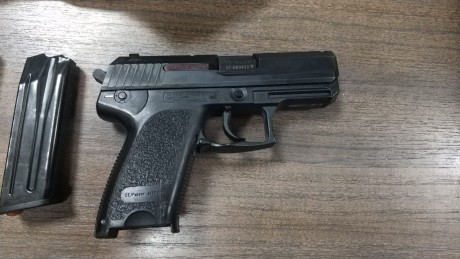 Un compañero vende su HK USP COMPACT en estado original no ha disparado más de 100 disparos, con su maletín, 01