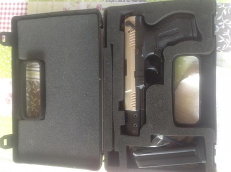 Vendo walther p22 target.
Buen estado. 2 cargadores y caja original.
Calibre 22. 
150 euros. Envío aparte. 00