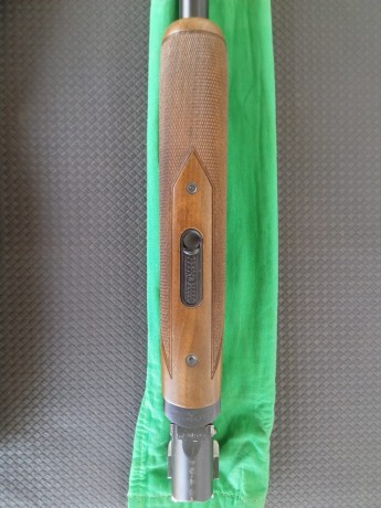 Hola, vendo Beretta 686 Silver Pigeon de Trap, con cañón de 75cm, chokes fijos de 1* y 2*. Esta en impecable 21