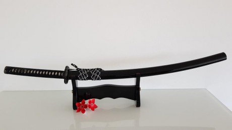 Katana artesanal Nami en perfecto estado, solo ha estado expuesta.

Una de las YariNoHanzo superior más 02