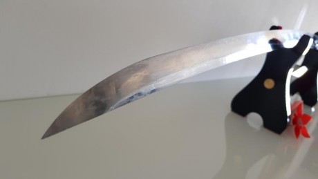 Katana artesanal Nami en perfecto estado, solo ha estado expuesta.

Una de las YariNoHanzo superior más 10