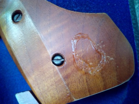 Hola, pongo a la venta estas dos pistolas de 4,5 mm .
La Feinwerkbau lp 65  210 euros y la Zoraki hp 01 20