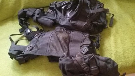 vendo Chaleco Tactico de Operaciones Especiales marca Altus Pingüino color negro que empleó en cantidad 10