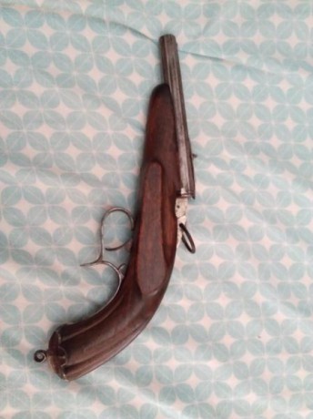Hola , he conseguido un pequeño lote de armas muy antiguas y una de estas armas es esta pistola decsalon 01