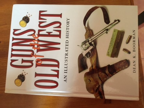 Por motivos de mudanza y antes de que se malogren, pongo a la venta varios libros sobre el lejano Oeste 01