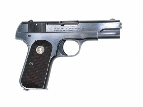 Buenos dias a todos,

El mítico modelo COLT 1903 Hammerless, General Officers Pistol, en calibre .32 ACP 120