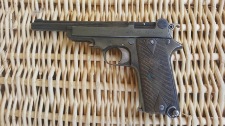 Pongo a la venta pistola FN Browning internacional & Practice calibre 22LR, de reconocida fiabilidad, 131