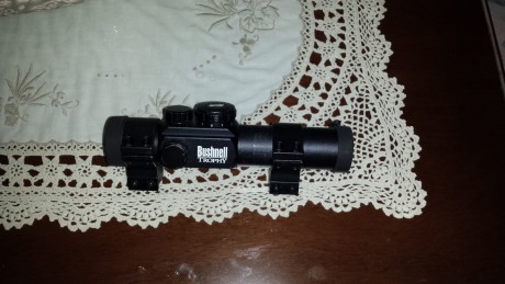 Hola, vendo visor punto rojo holográfico marca Bushnell "Trophy". (4 símbolos. Punto fino, Punto 02