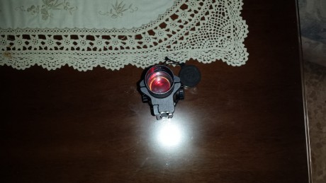 Hola, vendo visor punto rojo holográfico marca Bushnell "Trophy". (4 símbolos. Punto fino, Punto 00