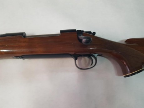 Hola.
Un amigo que no sabe ni tiene internet, vende un rifle REMINGTON 700 LH, calibre 7mm RM (Remington 22