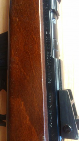 Un amigo de mi club vende una carabina modelo M1 de la marca ERMA
Calibre .22
Fabricada en Alemania
250 10