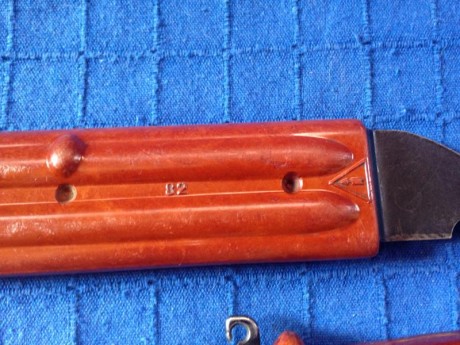 Se vende cuchillo bayoneta del fusil ak 47, años 80 perfecto estado y afilado, adquirido en Bosnia Herzegobina 20