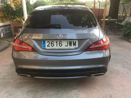 Hola..
vendo coche con acabado amg interior y exterior.
KM....34.000,,,,,, PRECIO 35.000 €. NUEVO PRECIO 10