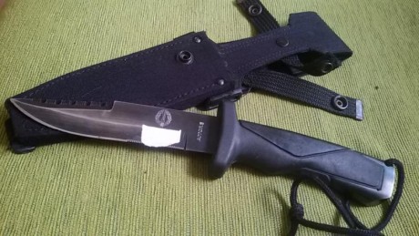 Hola, vendo cuchillo Aitor HammerHead de los empleados por el Mando de Operaciones Especiales del E.T. 00