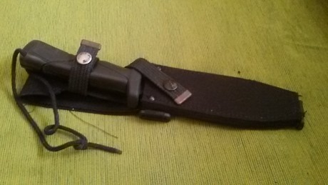 Hola, vendo cuchillo Aitor HammerHead de los empleados por el Mando de Operaciones Especiales del E.T. 12