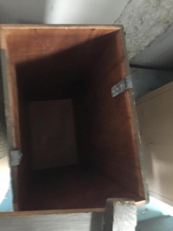 Vendo cajas militares de madera a 40 euros cada una, gastos de envió incluidos peninsula, están en Murcia. 11
