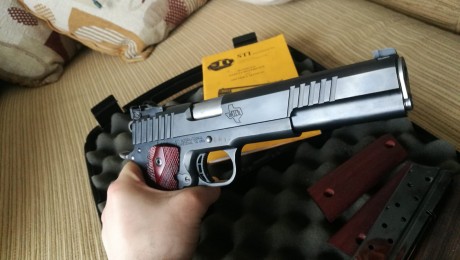 Vendo sti Trojan 6" 9mm en perfecto estado de conservación tanto estética  como mecánica. se entrega 02