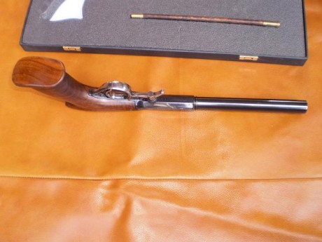 se vende pistola ardesa underhammer del calibre 40
las cachas estan tocadas para mi mano muy grande
turquesa 11