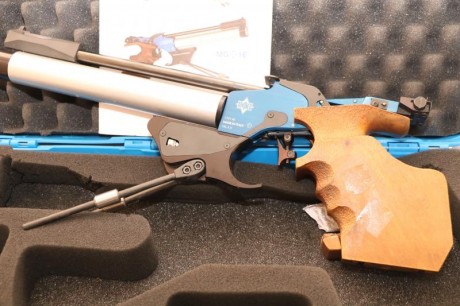 Vendo pistola Match Guns MG1e, para competir a 10 m, en perfecto estado de conservación como se puede 02