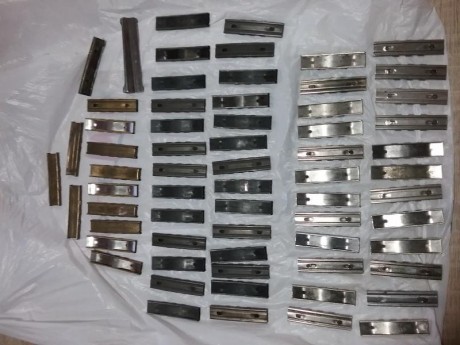 Pues se cambian por peines de dos pestañas (Oviedo 8x57) ,por puntas 9c de 90 ó 95gr fmj ,o por accesorios 02