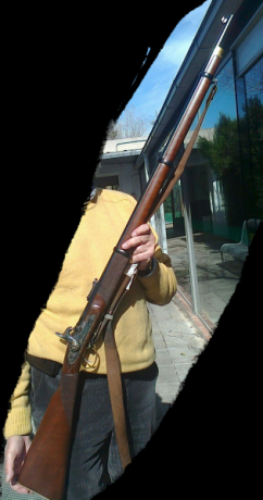 Vendo esta maravilla de rifle es un Volunteer Parker Hale .451 de 3 band esta impecable digamos que nuevo. 01
