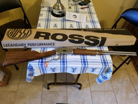Hola.

Recientemente me he enterado de que el fabricante antiguamente llamado Amadeo Rossi de rifles de 31