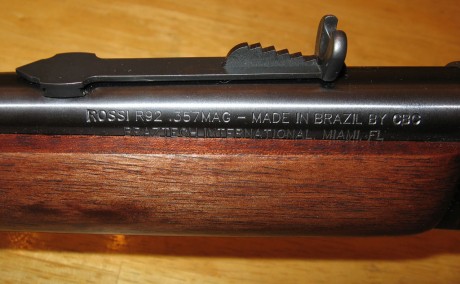 Hola.

Recientemente me he enterado de que el fabricante antiguamente llamado Amadeo Rossi de rifles de 52