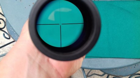   Buenas tardes

Visor Zeiss Classic de carril con retícula iluminada en primer plano. Retícula modelo 21