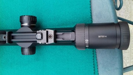   Buenas tardes

Visor Zeiss Classic de carril con retícula iluminada en primer plano. Retícula modelo 32