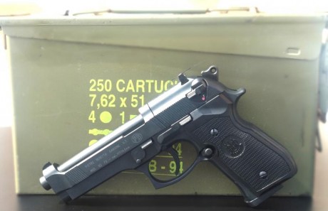 Replica Full metal

Está muy muy nueva, apenas se han tirado unas bombonas.

Calibre 1.77 - 4.5

Se entrega 01